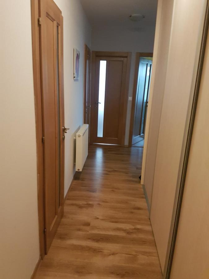 Apartman Zuzu เตร็นชีน ภายนอก รูปภาพ